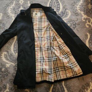 Burberry Black Harbourne Double Breasted Trench Coat, Authentic
